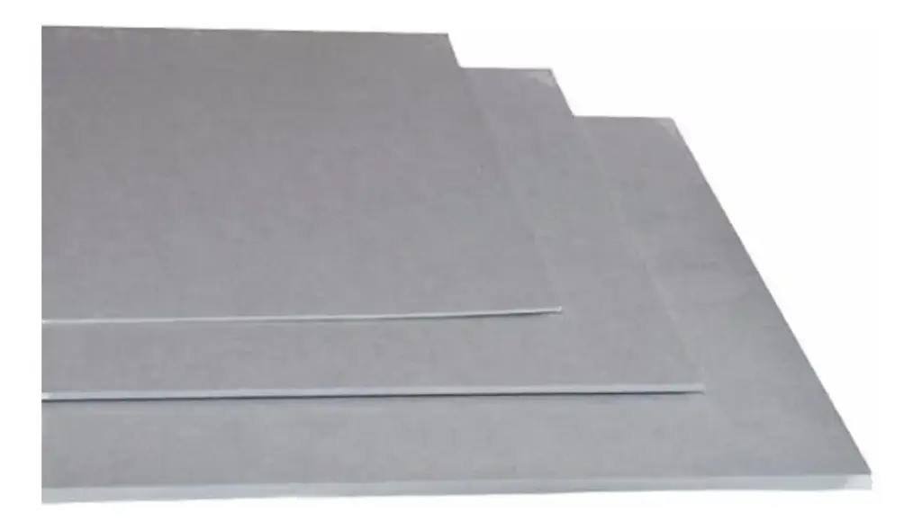 [1037] CARTON EN PLANCHA GRIS 70x1m.N.40 (0.6) c/u.                